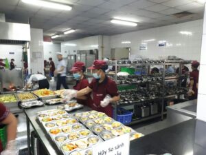 Thị trường suất ăn công nghiệp: ‘Mỏ vàng’ còn bỏ ngỏ 2